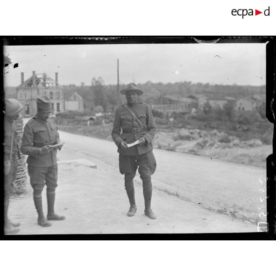 Vienne-la-Ville (Marne). Le capitaine américain noir "Napoléon Bonaparte". [légende d'origine]