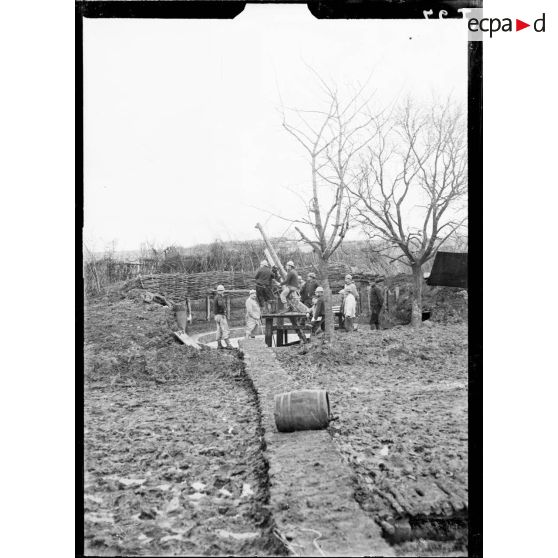 Batterie de contre avions. [légende d'origine]