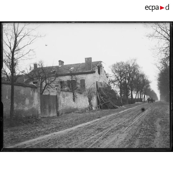 La ferme de l'Esperance sur la route de Châlons à Reims. [légende d'origine]