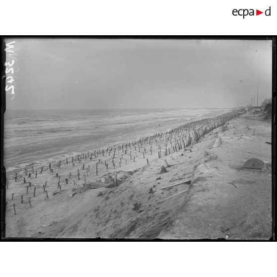 Nieuport-Bains, la plage. [légende d'origine]