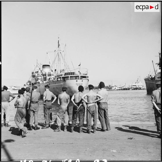 L'arrivée d'éléments du bataillon yougoslave de l'ONU à Port-Saïd.