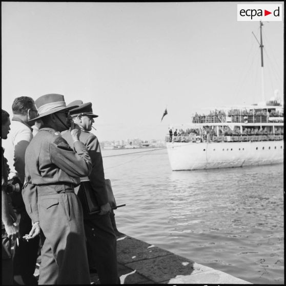 L'arrivée d'éléments du bataillon yougoslave de l'ONU à Port-Saïd.