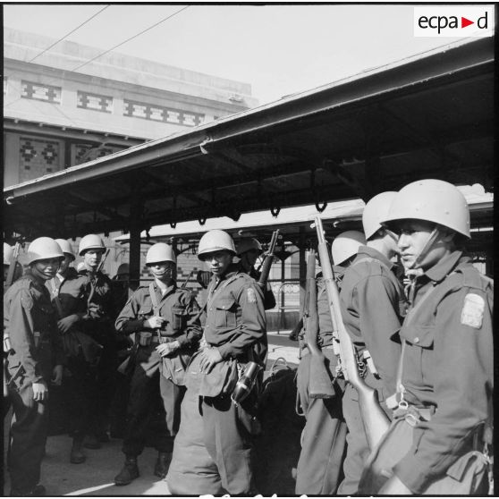 L'arrivée du détachement colombien de l'ONU à Port-Fouad.