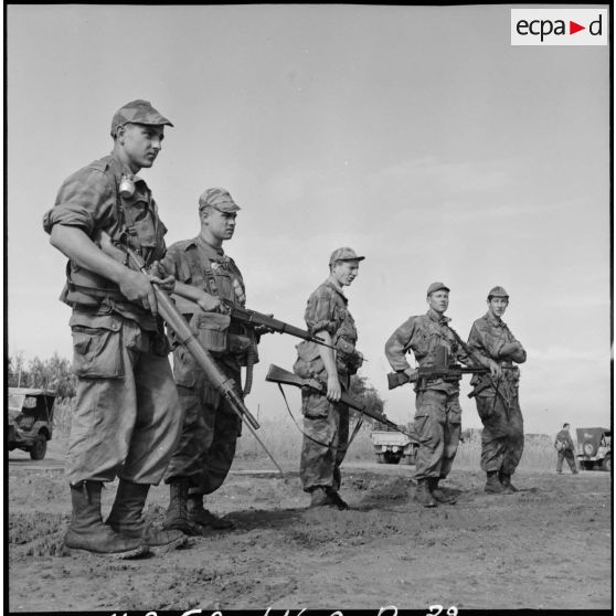 Parachutistes du 2e RPC à Port-Fouad.