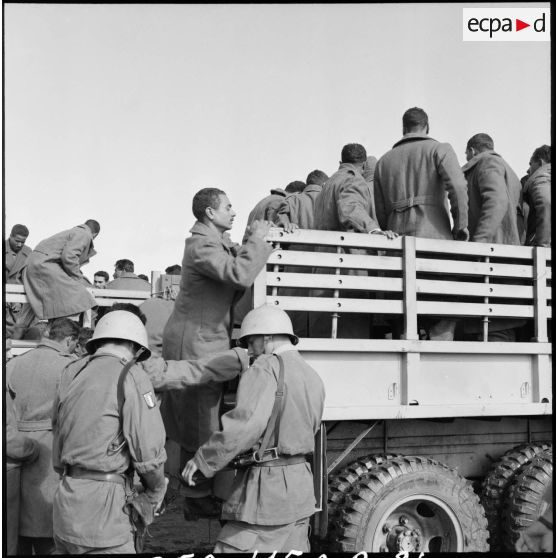 Prisonniers égyptiens à Port-Fouad.