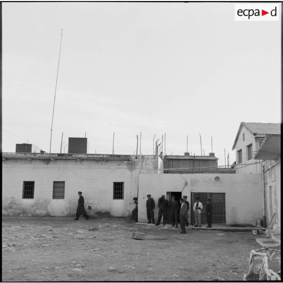 Camp d'officiers supérieurs égyptiens prisonniers en Israël.