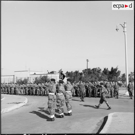 Prise d'armes à Port-Fouad.