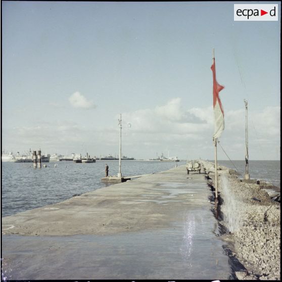 L'entrée du canal de Suez à Port-Saïd.