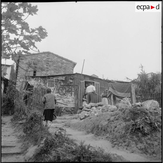 Habitation de misère à Beni-Messous.