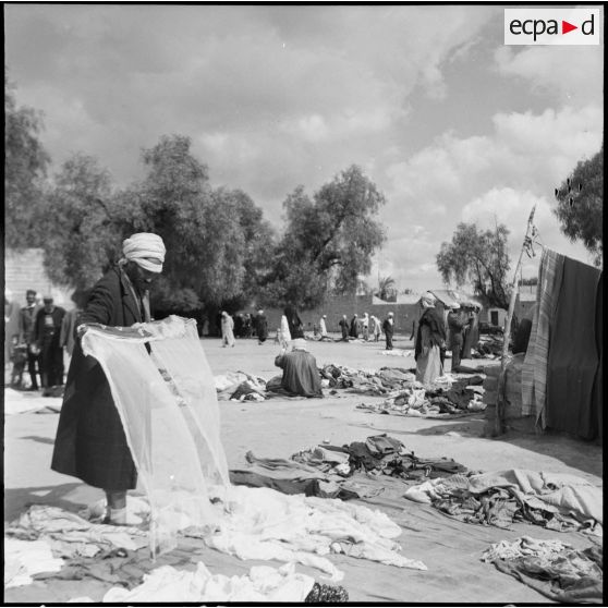 Un marché à ciel ouvert en Algérie.