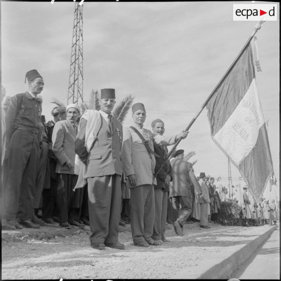 Le drapeau des anciens combattants du dar el Askri de Blida.