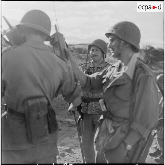 Portrait de trois soldats.