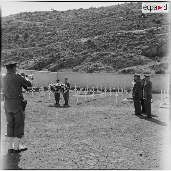 Nemours. Cérémonie militaire au cimetière.