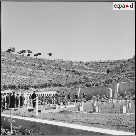 Nemours. Cérémonie au cimetière.