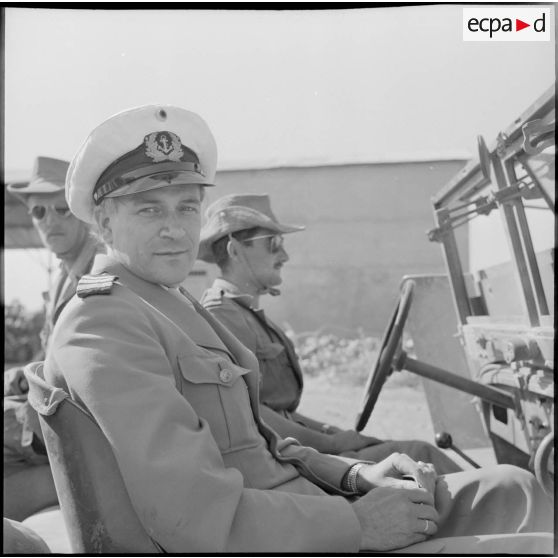 Région d'Orléansville. Portrait du capitaine de Frégate Loerke attaché de la marine Allemande.