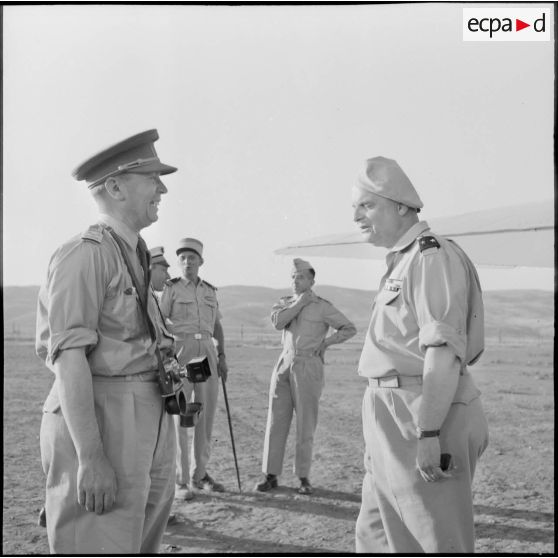 Orléansville. Le général Renaud et le colonel Bauduin.