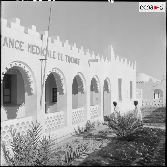 Bâtiment de l’aide médicale à Tindouf.