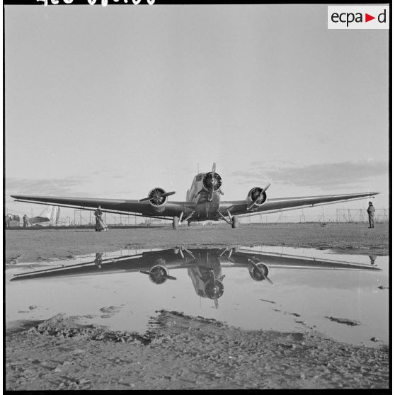 Le Ju-52 qui assure les missions du Groupe saharien de reconnaissance et d'appui 78 (GSRA).