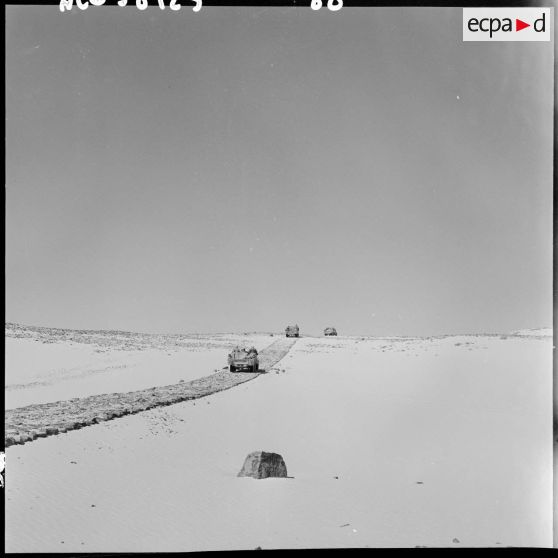 Légionnaires sur la route.