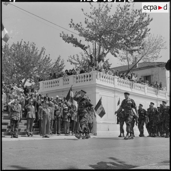 Défilé du 2ème régiment de parachustistes coloniaux (RPC).