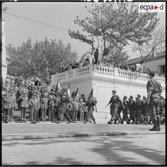 Défilé du 2ème régiment de parachustistes coloniaux (RPC).