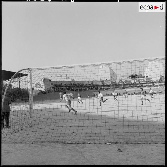 Quelques phases du match.