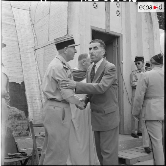 Ben Aknoun. Le discours du commandant Mahdani au cours duquel il fait jurer aux futurs libérés d'être toujours fidèles à la France.