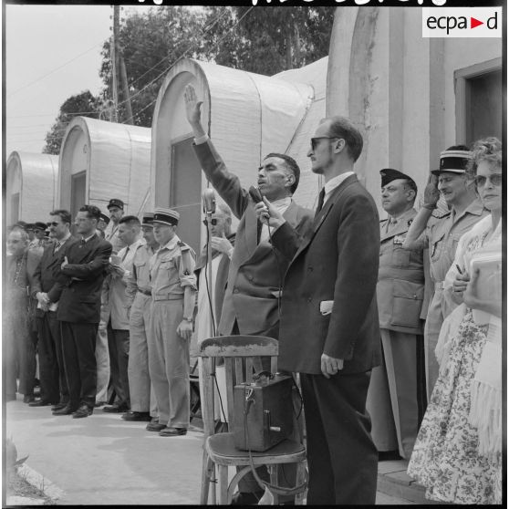 Ben Aknoun. Le discours du commandant Mahdani au cours duquel il fait jurer aux futurs libérés d'être toujours fidèles à la France.