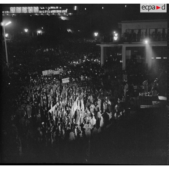 Manifestation au forum d'Alger.