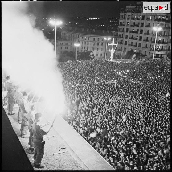 Manifestation au forum d'Alger.