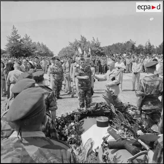 Obsèques du colonel Jeanpierre au cimetière d'El Alia.