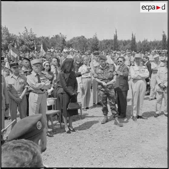 Obsèques du colonel Jeanpierre au cimetière d'El Alia.