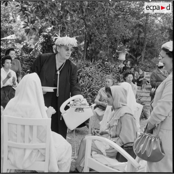 Alger. Réception au palais d'été.