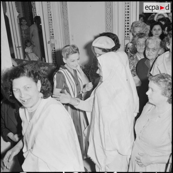 Alger. Réception donnée par madame Salan au palais d'été.