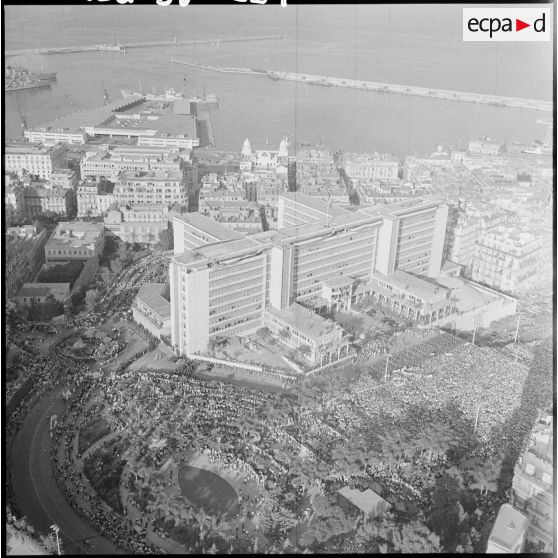 Alger. Visite du général de Gaulle.