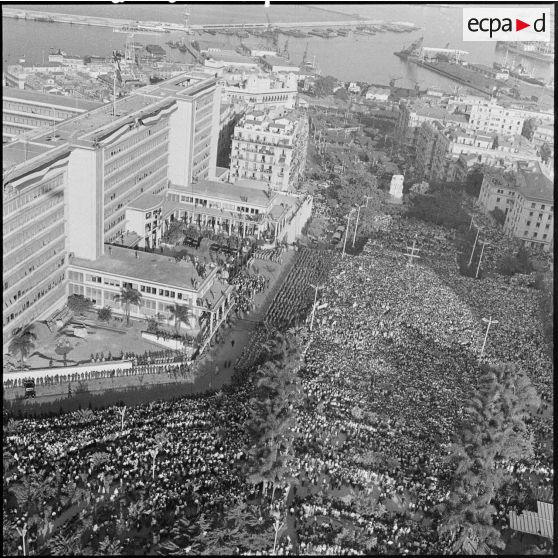 Alger. Visite du général de Gaulle.