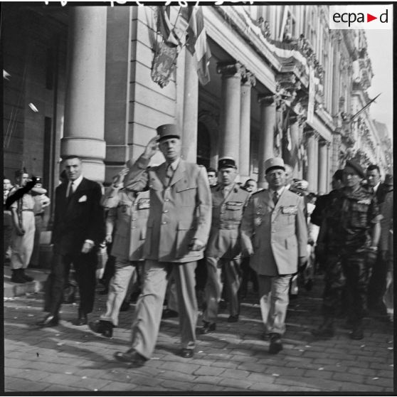 Bône. Visite du général de Gaulle.