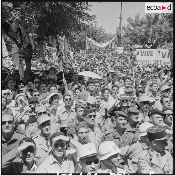 Bône. Visite du général de Gaulle.