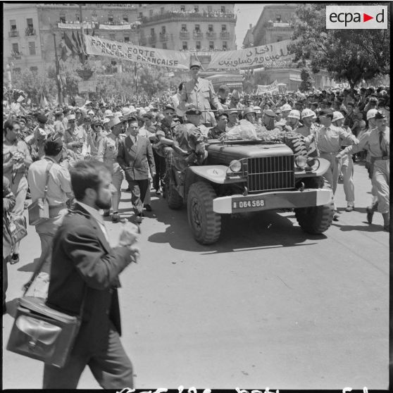 Constantine. Visite du général de Gaulle.