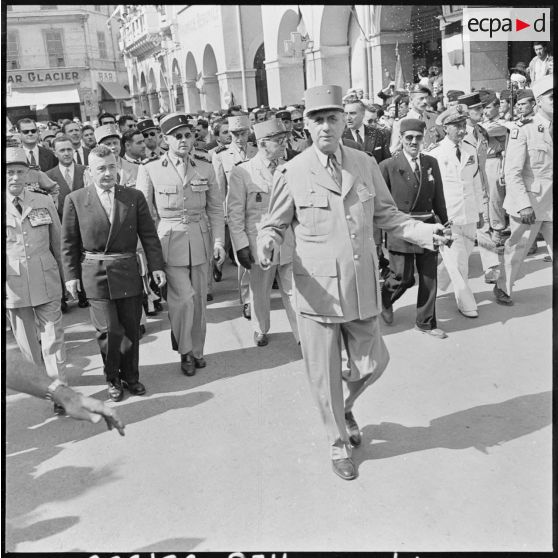 Visite du général de Gaulle à Mostaganem.