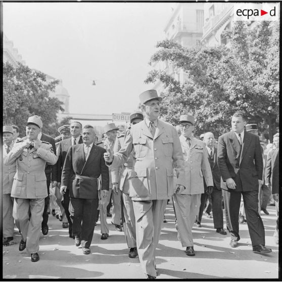 Le général de Gaulle à Mostaganem.