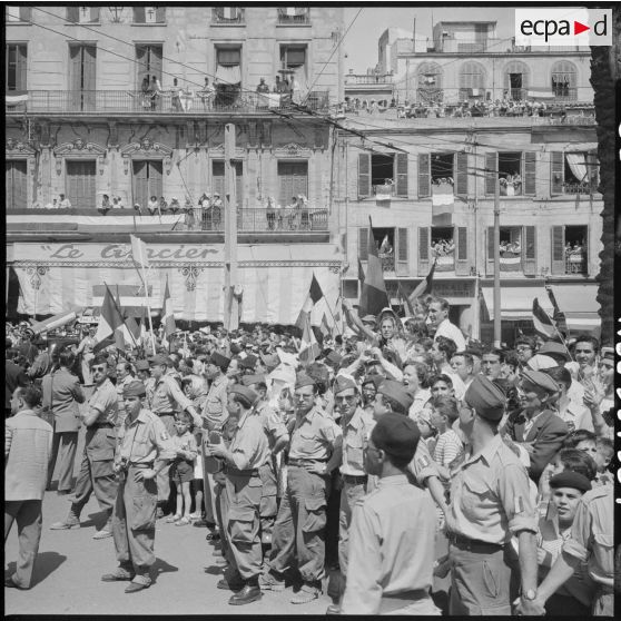 Visite du général de Gaulle à Oran.