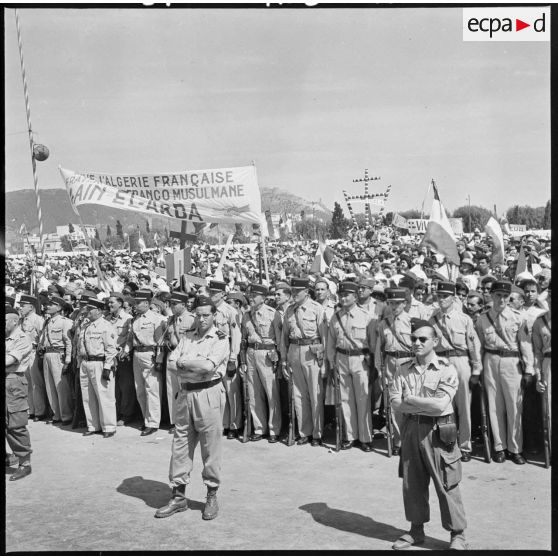 Visite du général de Gaulle à Oran.