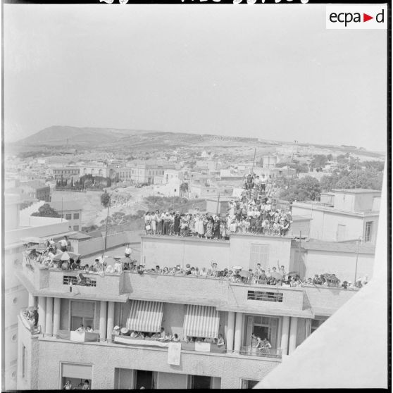 Visite du général de Gaulle dans la région d'Oran.