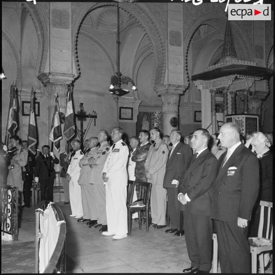 Alger. Messe à la cathédrale.