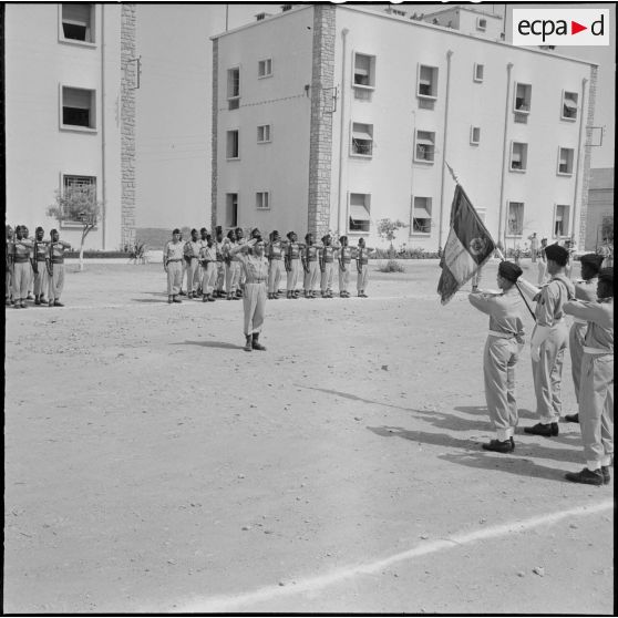 Alger. Cérémonie à la caserne d'Orléans.