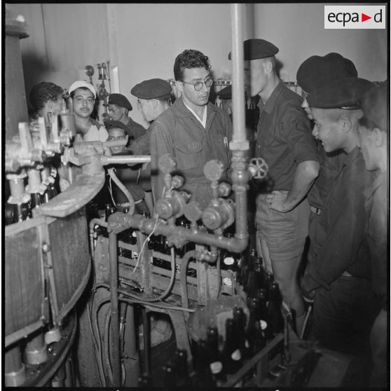 Les jeunes bâtisseurs de Cherchell en visite à Maison Carrée.