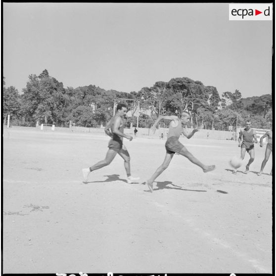 Partie de football à Cherchell.