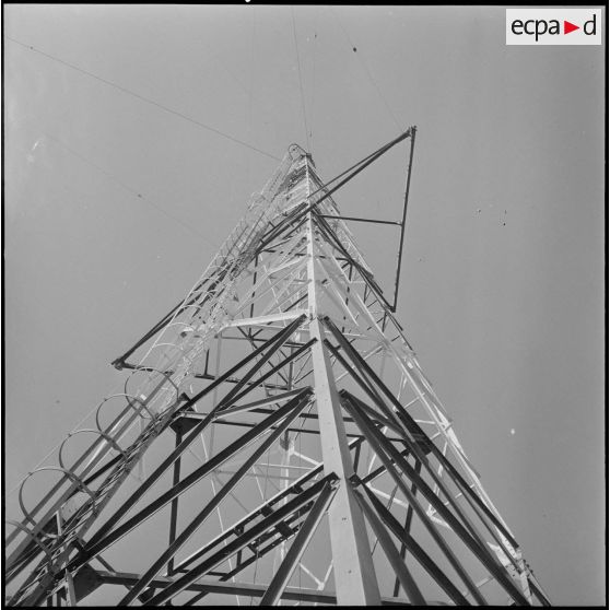 Antenne de transmissions de la Xe région militaire (RM).