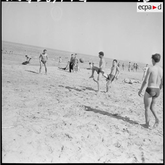 Zeralda. Journée de détente à la plage.